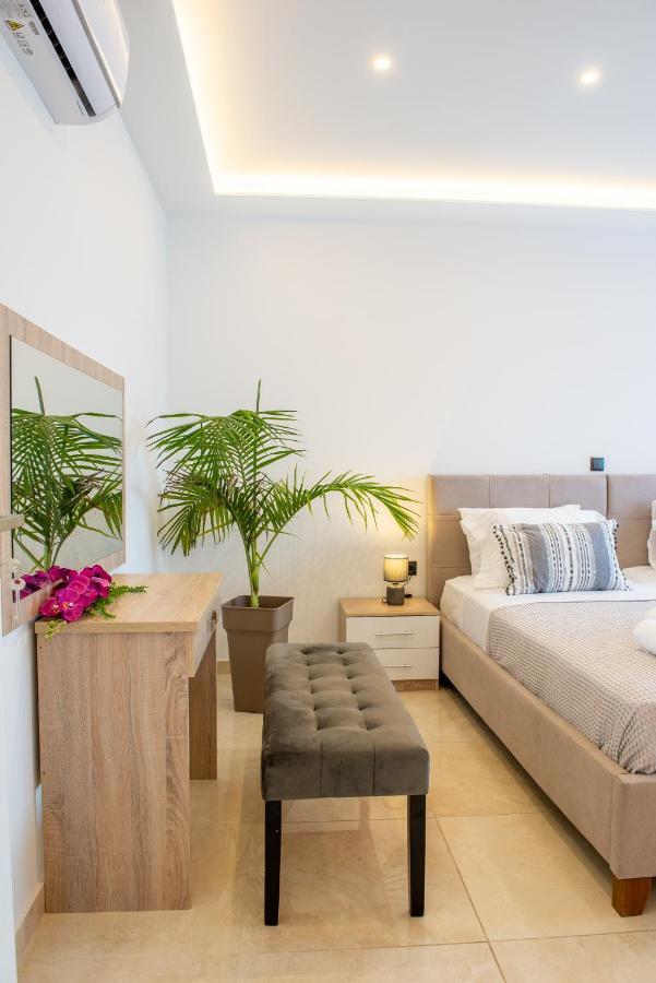 Appartement Odyssea View & Hot Jacuzzi Front Kremastí