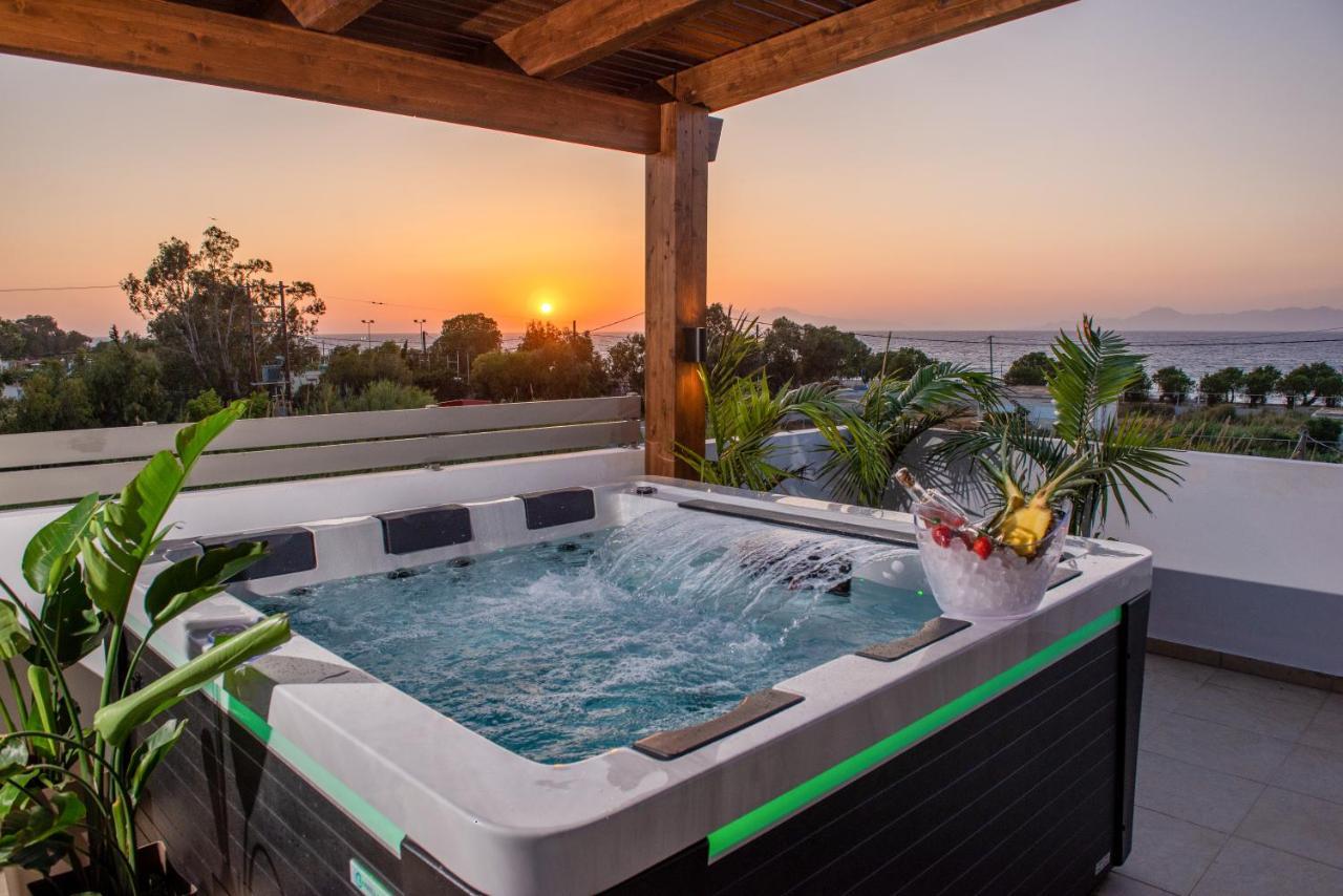Appartement Odyssea View & Hot Jacuzzi Front