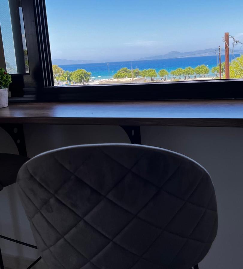 Odyssea View & Hot Jacuzzi Front Appartement
